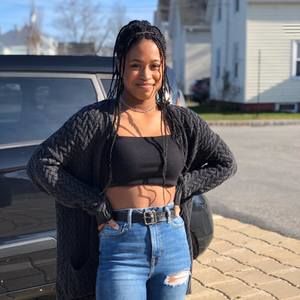 Meet your Posher, Aijha